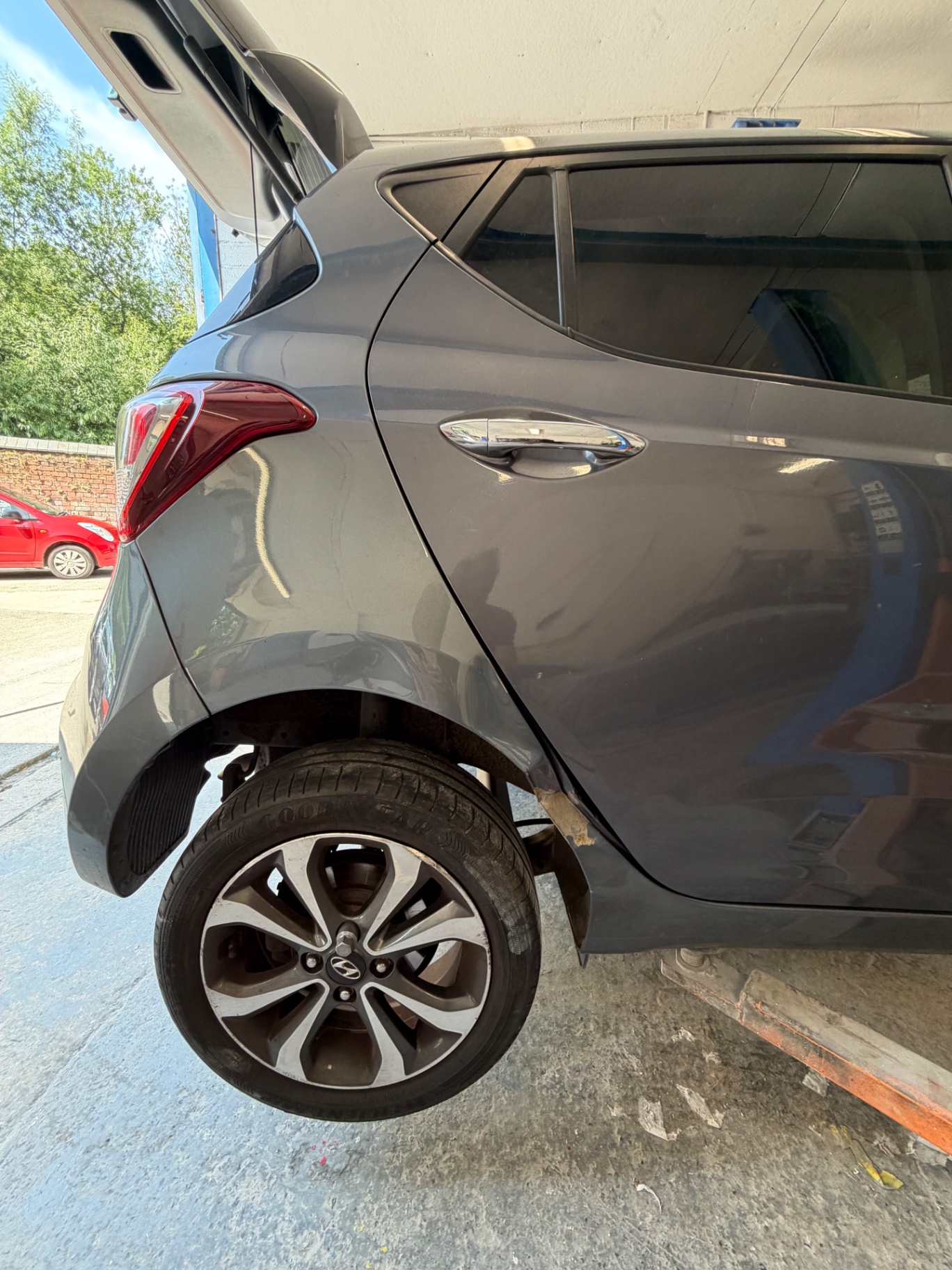 Rear Quarter Repair & Paint before repair